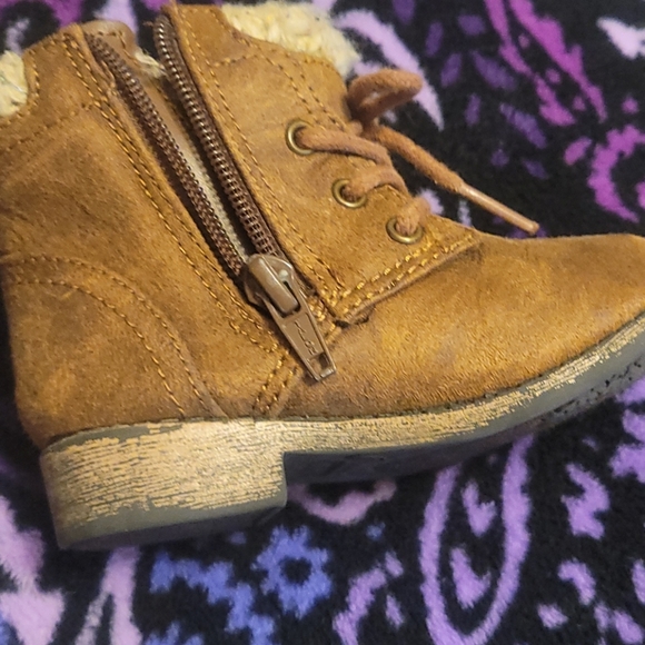 Boots - Picture 3 of 3